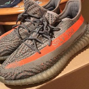 Used Yeezys real w box